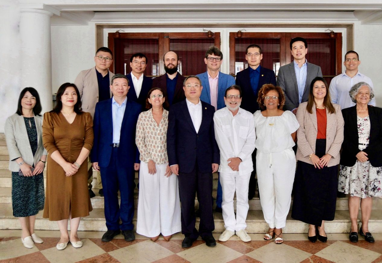 F1B4D3E044BD3B19ACD6126C7E4_B50240FF_2CF7B