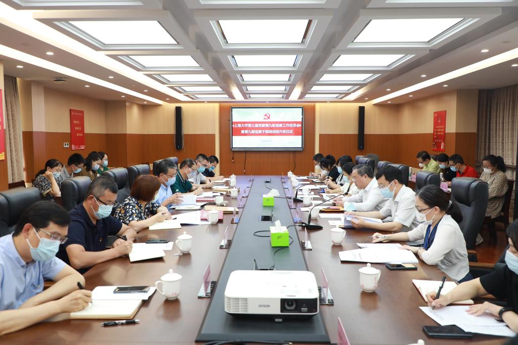 991D9C0E1BC696B026441257C66_C2291280_1A867.jpg?e=