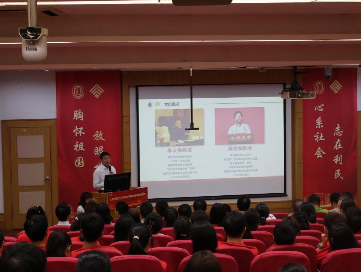 5CB73579A8BFEDF0611FF29A282_630D9D55_1962C