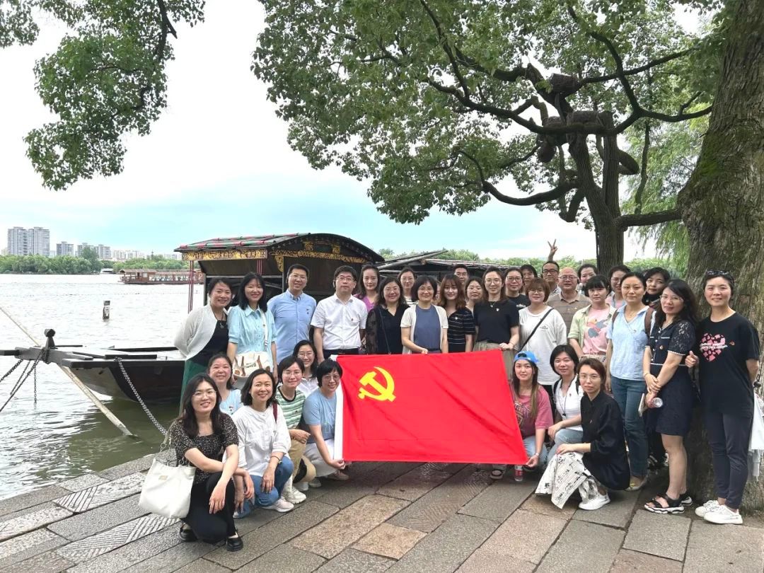 ECDD72130EF88A4389DE1A33D41_AC7884BD_37FB1