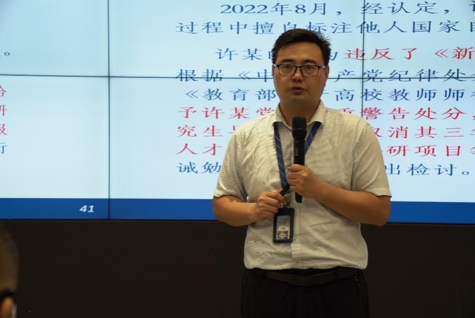 5A3D9641A6C715536ED2D02A9B3_7E853831_E8BD