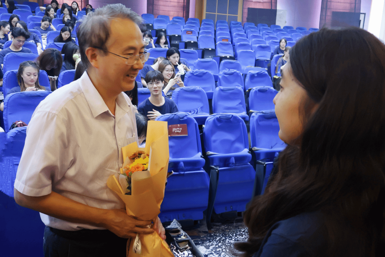 237A0B5EF3509B63C7D9AFCFB4B_A04D3D37_70C46