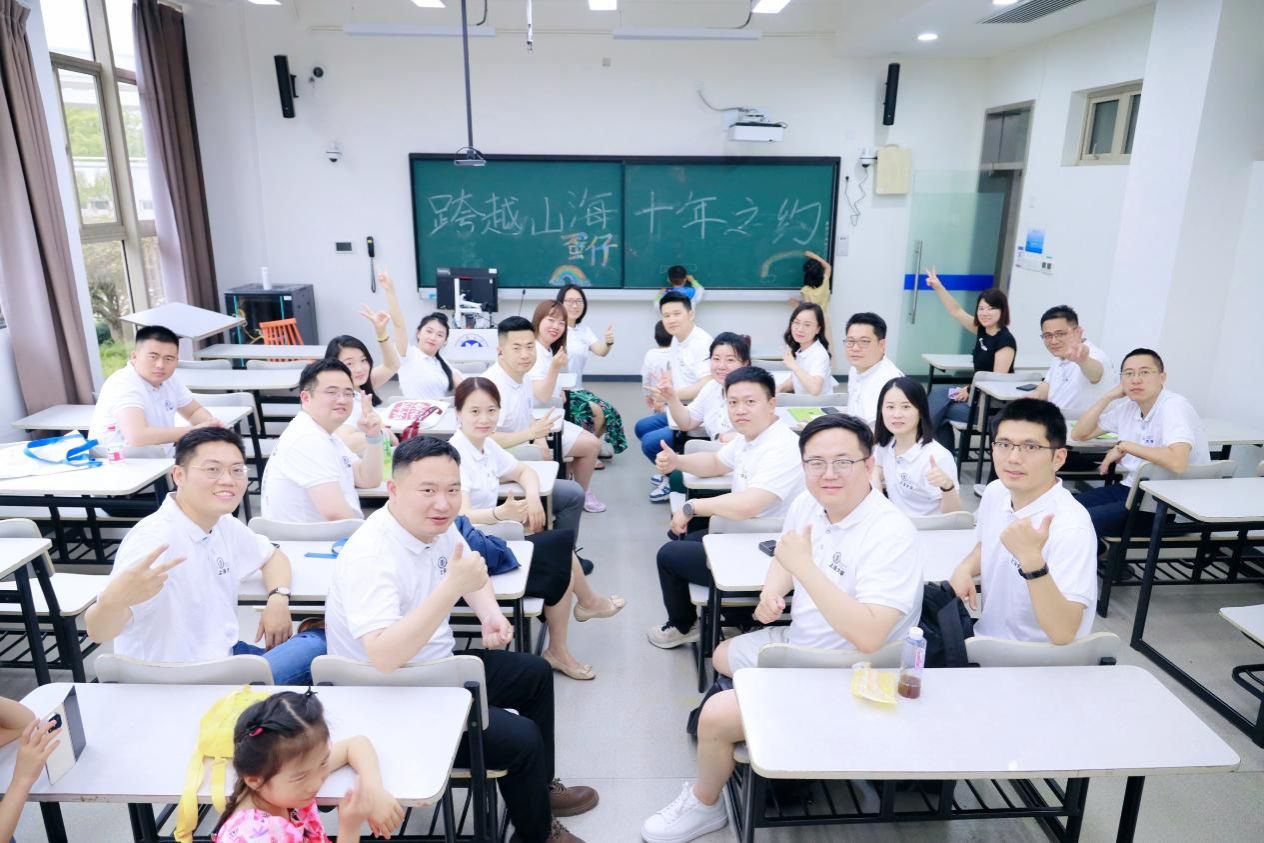 12310729E85AF735AA9CBBA04B6_A0CEF9A3_25A3A