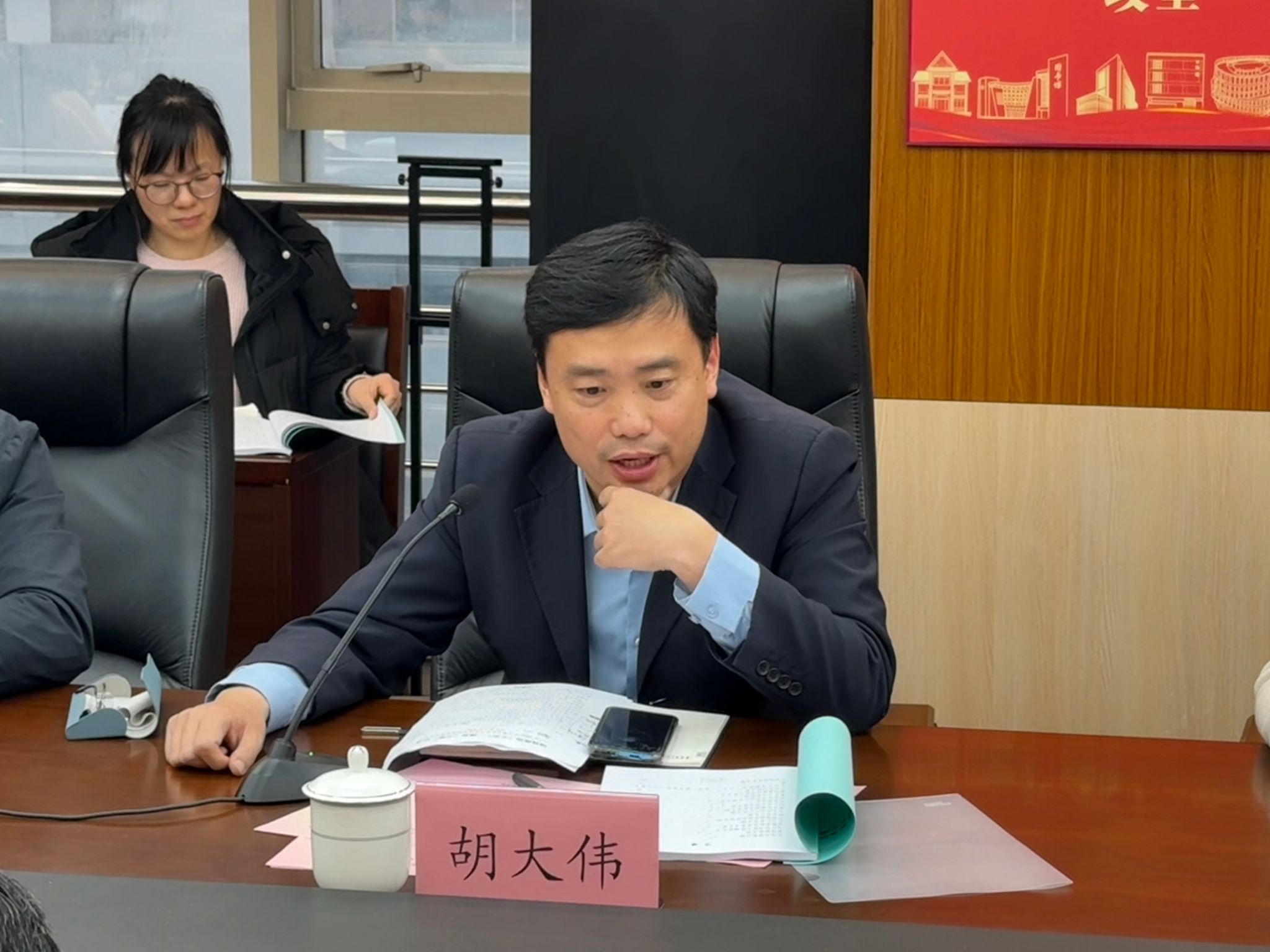 向导讲话.jpg