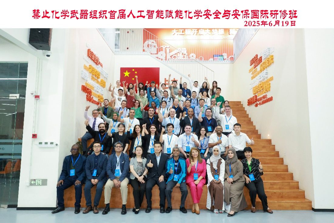 07F8DA4C87C4341F32C3AD67487_9AF2FEC1_27816