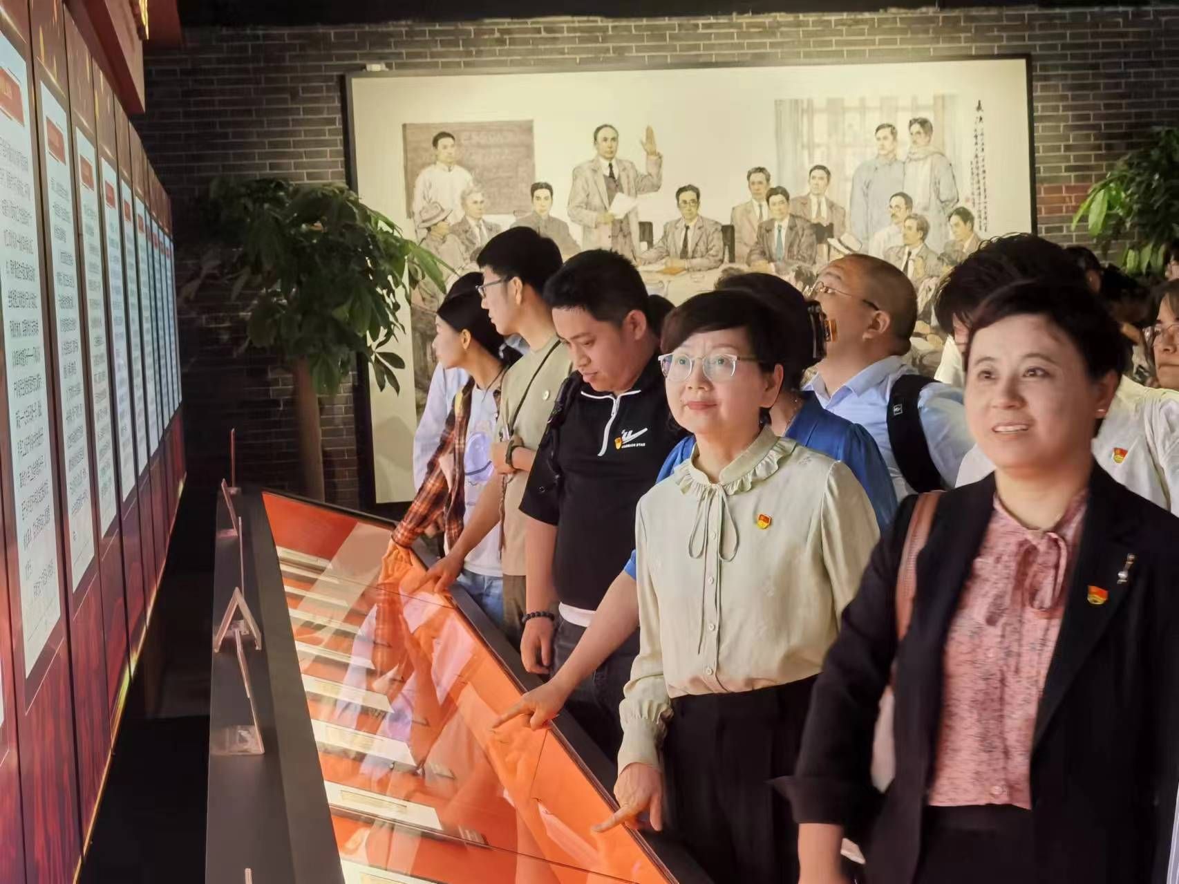 ECA23B9C54504F114A1D338DA51_9587D17E_39D8E