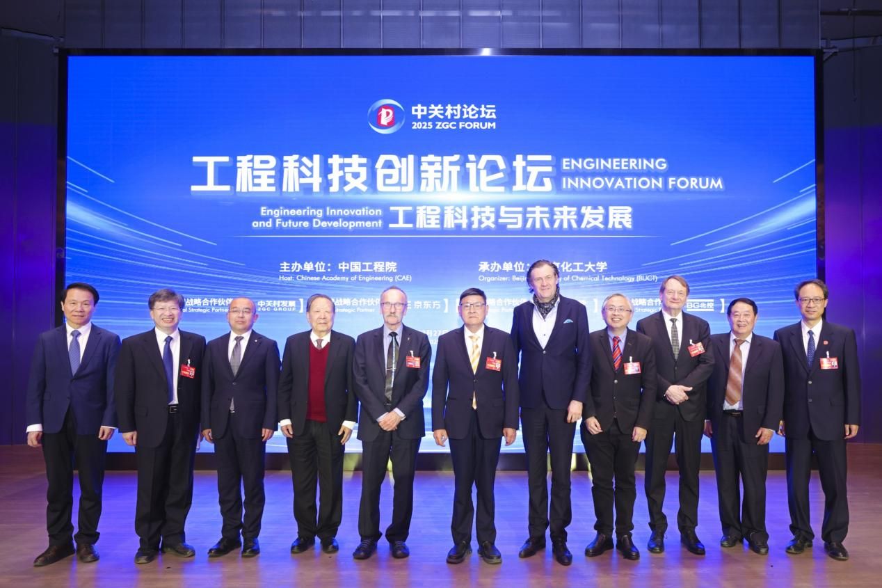 DB237EB82099C427B458FE2C2AC_FECA21BC_22ED2